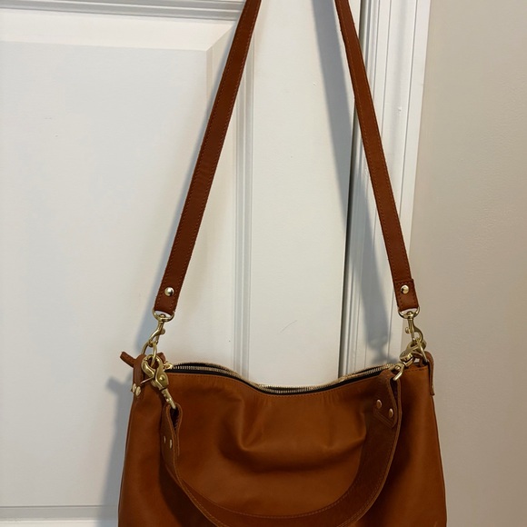 Clare V. Chic Tan Leather Hobo Bag-Moyen Messenger Bag - Picture 7 of 10